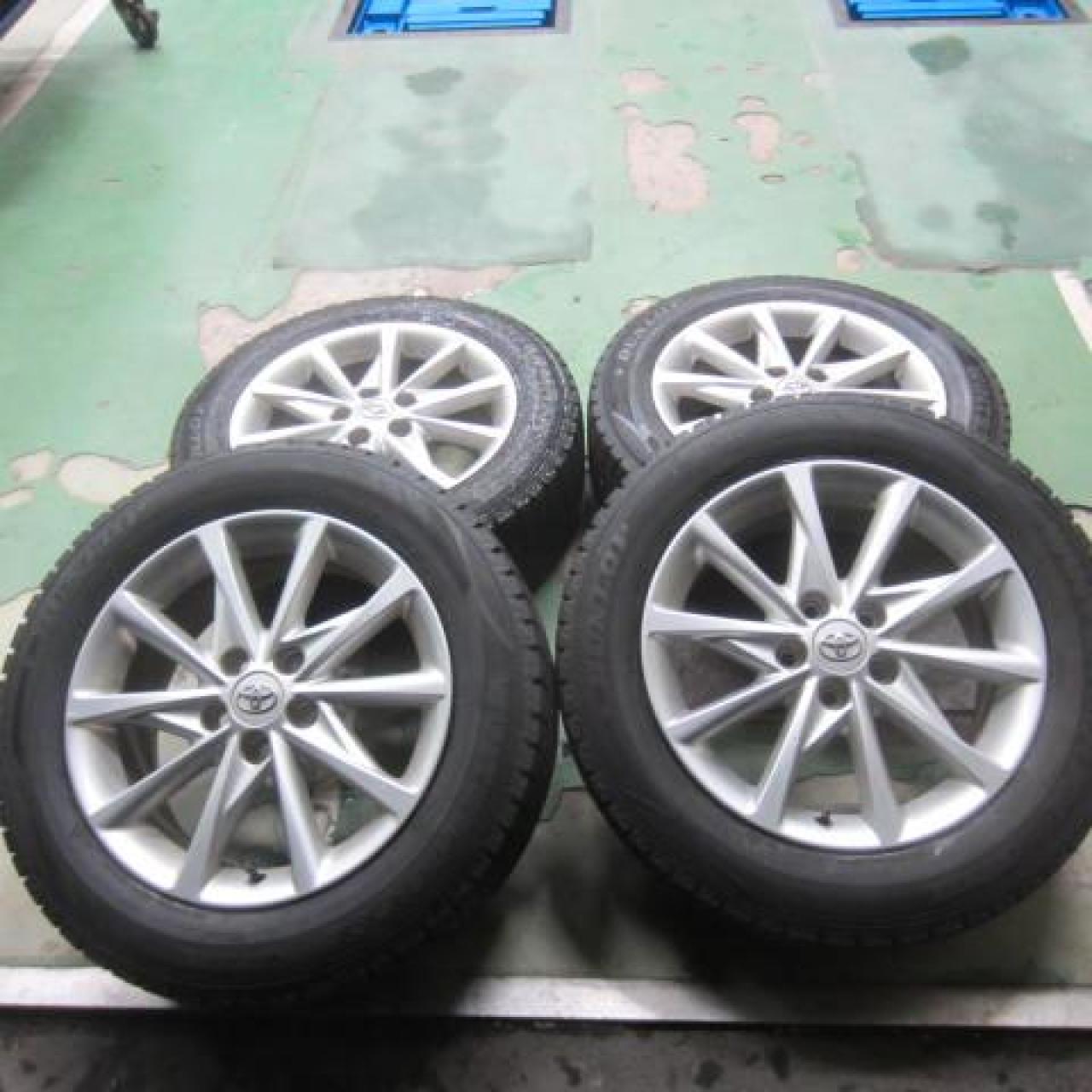 Комплект шин DUNLOP WINTERMAXX WM02 + штатные диски Toyota Prius α