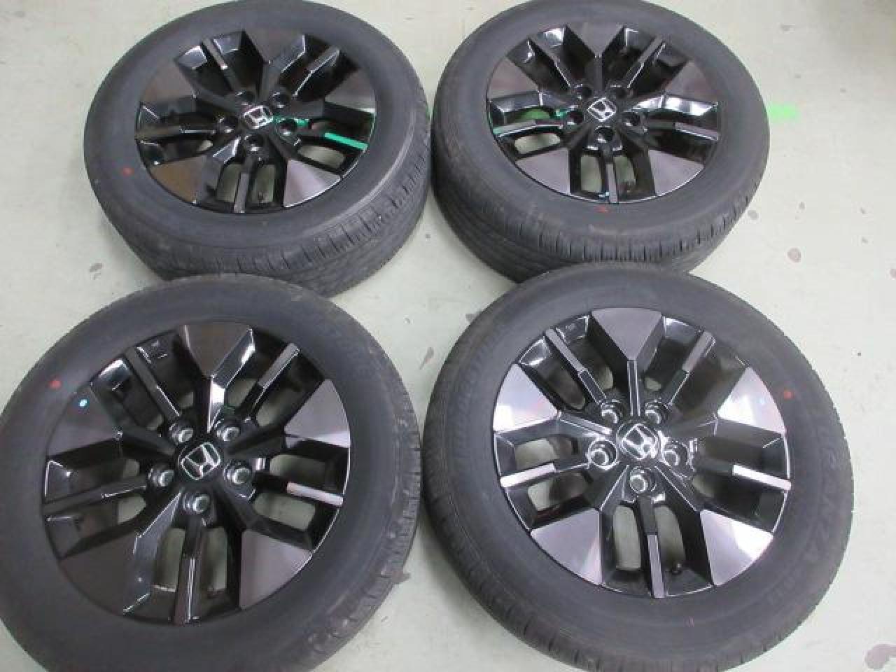 Комплект шин BRIDGESTONE TURANZA ER33 + штатные диски Honda RP6～8 Step WGN