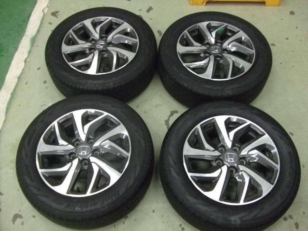 Комплект шин YOKOHAMA BluEarth RV-03 + штатные диски Honda RP Step WGN