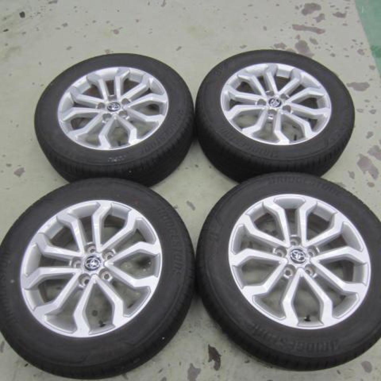 Комплект шин BRIDGESTONE ALENZA 001 + штатные диски Toyota Corolla крестовой