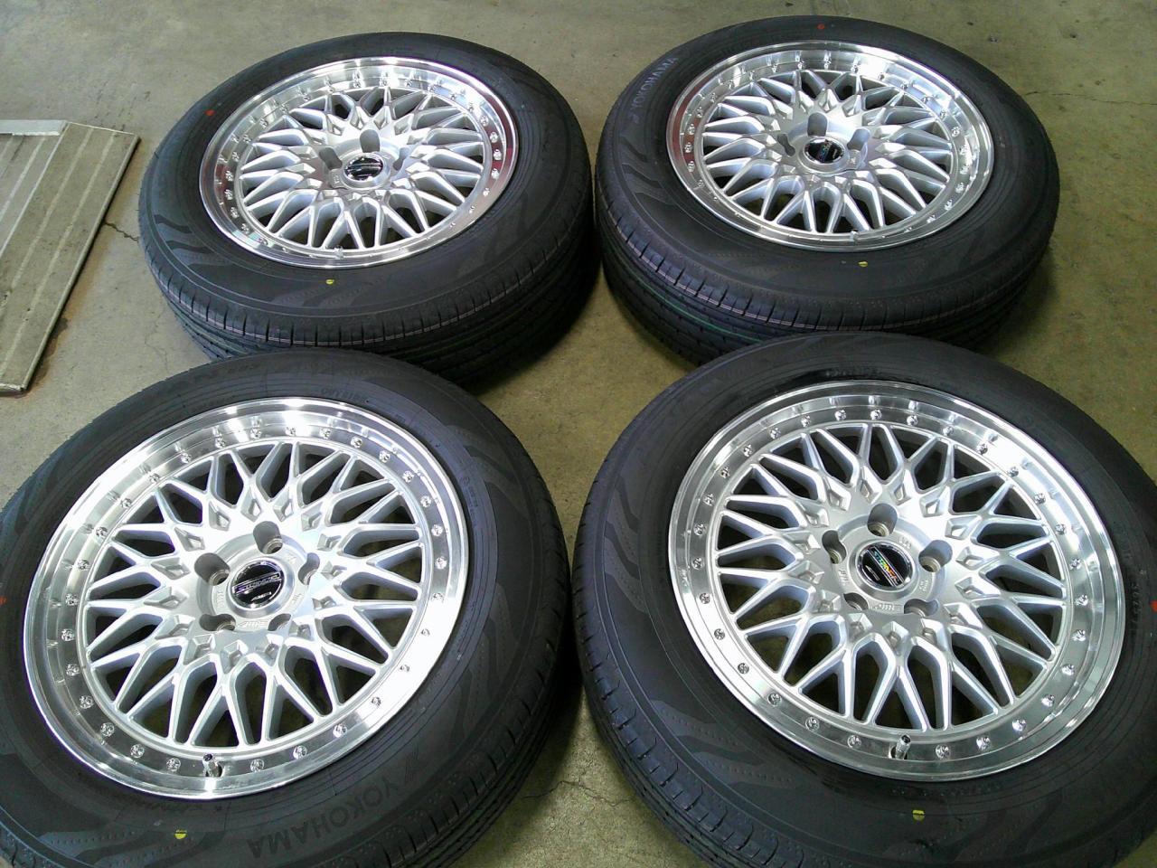 Комплект шин YOKOHAMA ADVAN V03 + диски KYOHO STEINER FTX