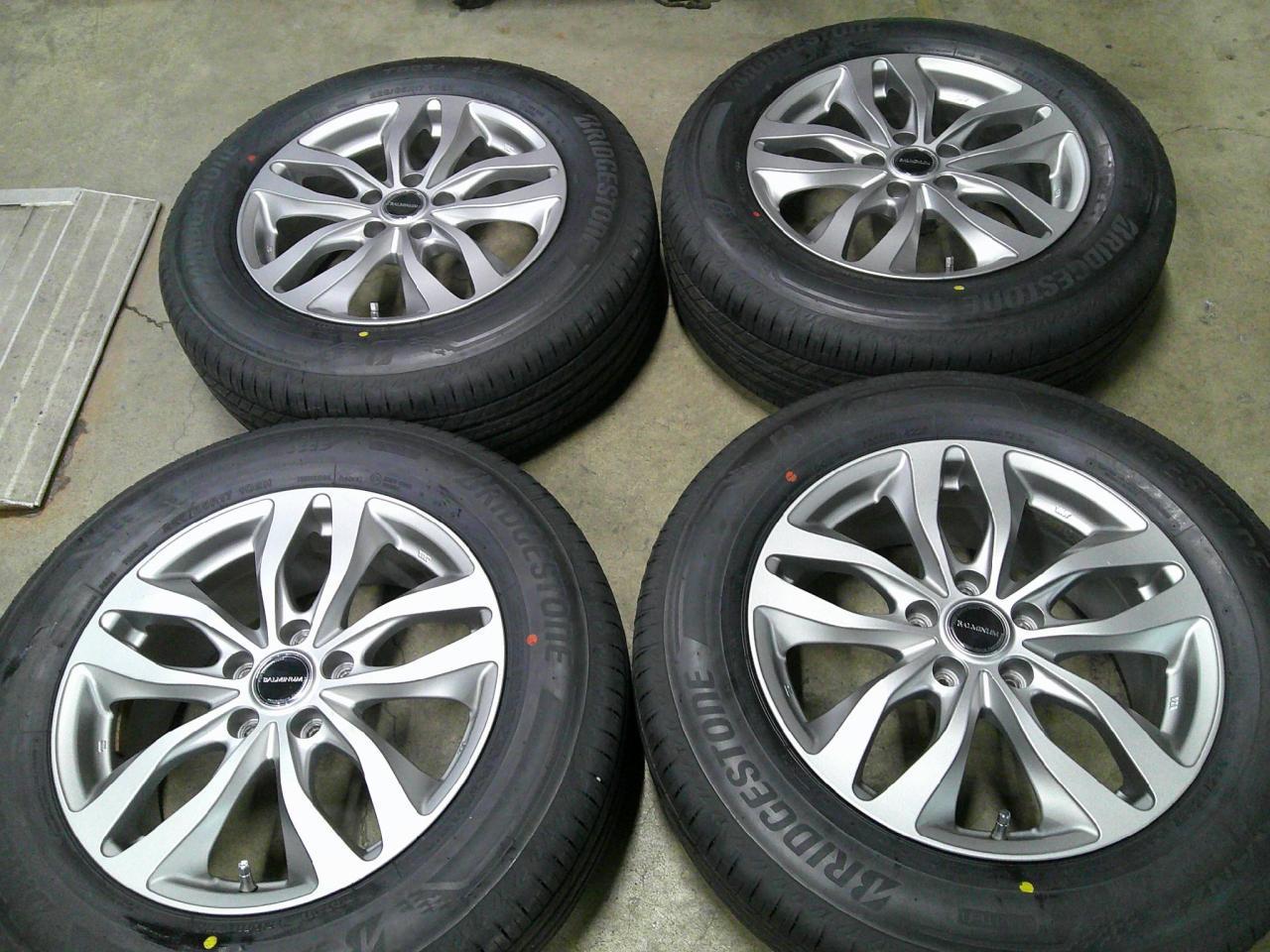 Комплект шин BRIDGESTONE BALMINUM DS-M + диски BRIDGESTONE TURANZA T005