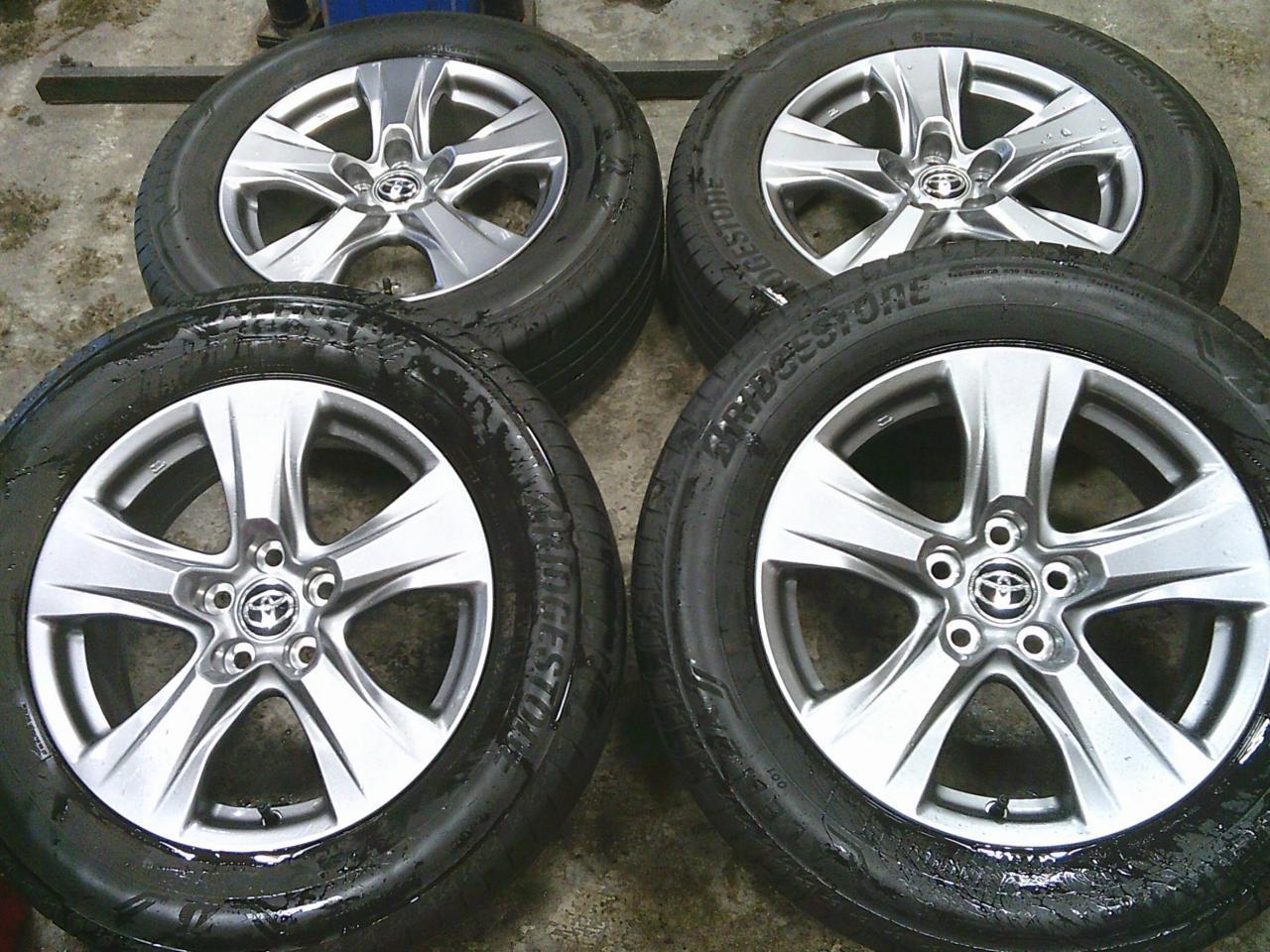 Комплект шин BRIDGESTONE ALENZA 001 + штатные диски Toyota RAV4 (рестайл)