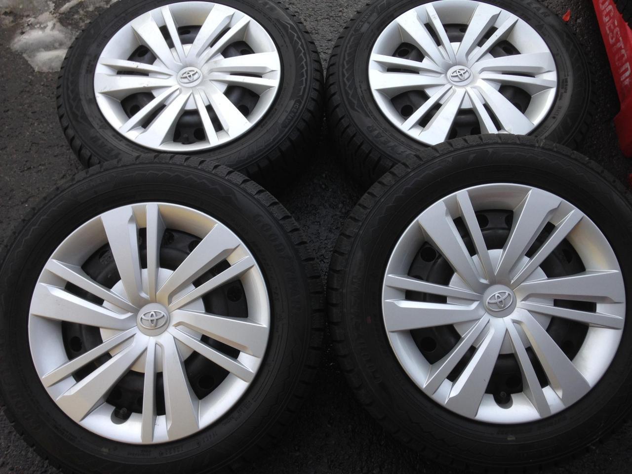 Комплект шин GOODYEAR ICENAVI8 + штатные стальные диски Toyota