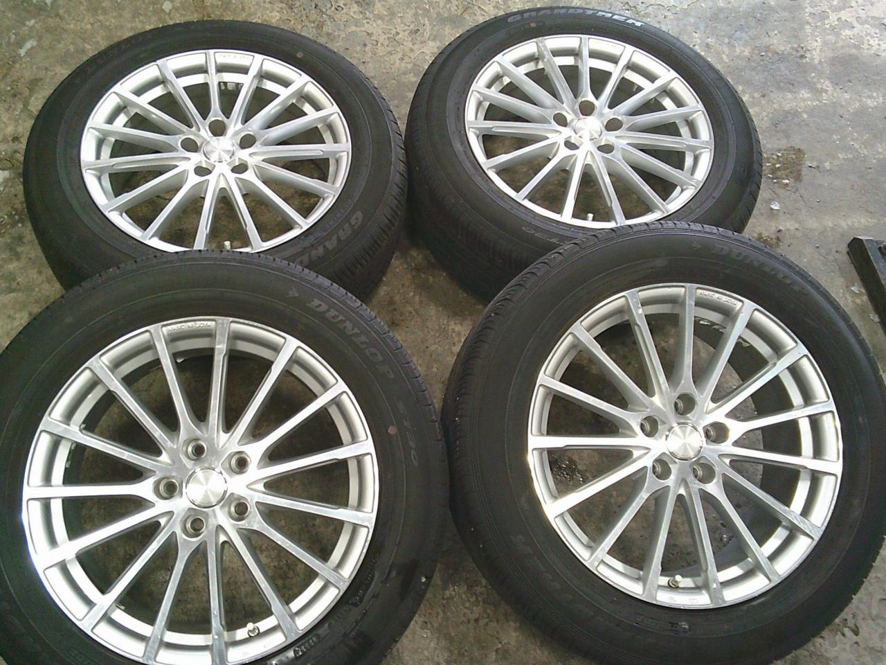 Комплект шин DUNLOP GRANDTREK ST30 + диски BRIDGESTONE ECO FORME CRS171