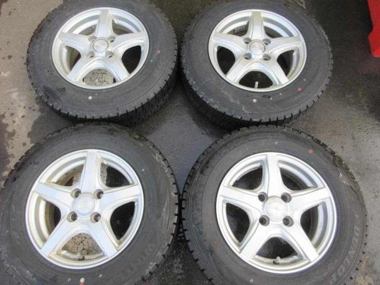 Комплект шин DUNLOP WINTERMAXX WM02 + диски DUNLOP VIOLENTO JS