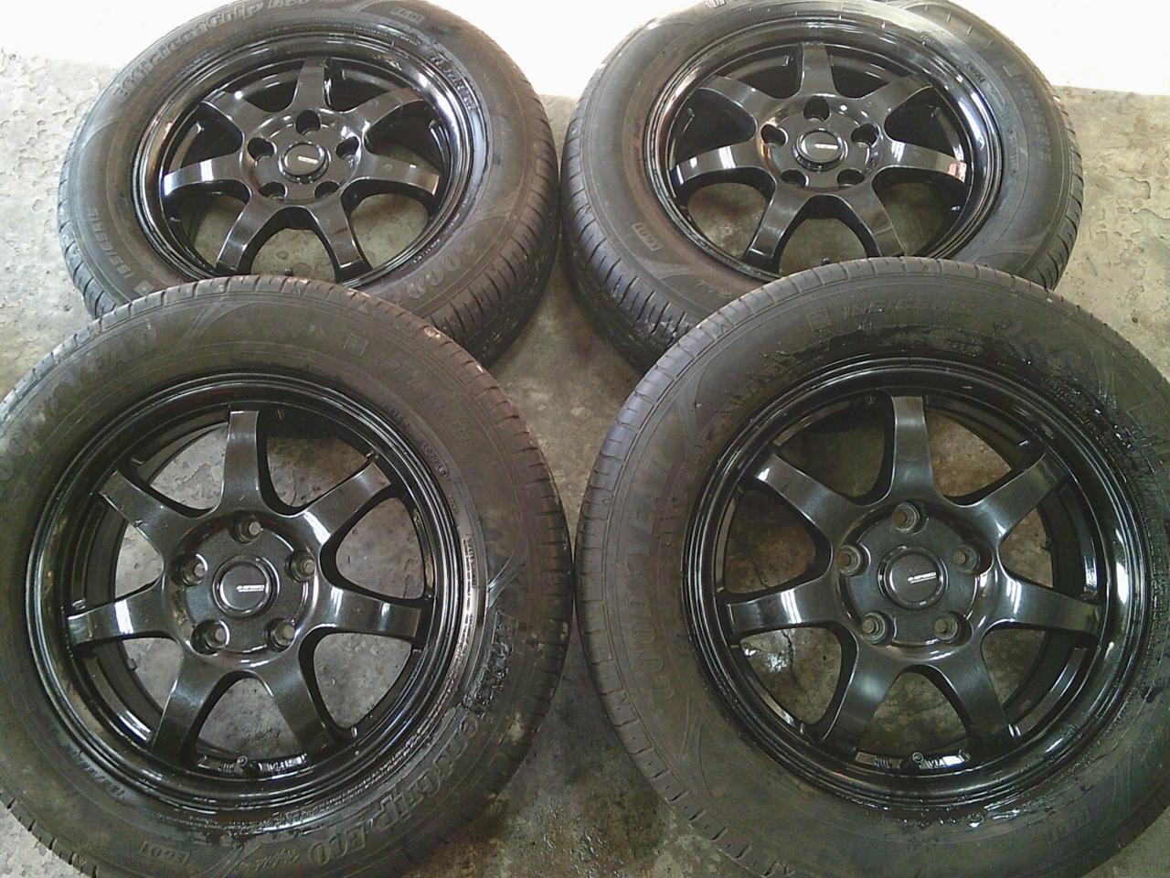 Комплект шин GOODYEAR EfficientGrip ECO EG01 + диски HOT STUFF G.speed G-03