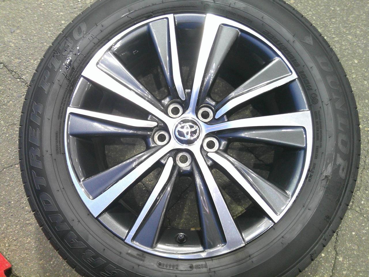 Комплект шин DUNLOP GRANDTREK PT30 + штатные диски Toyota 80 Harrier G комплектация