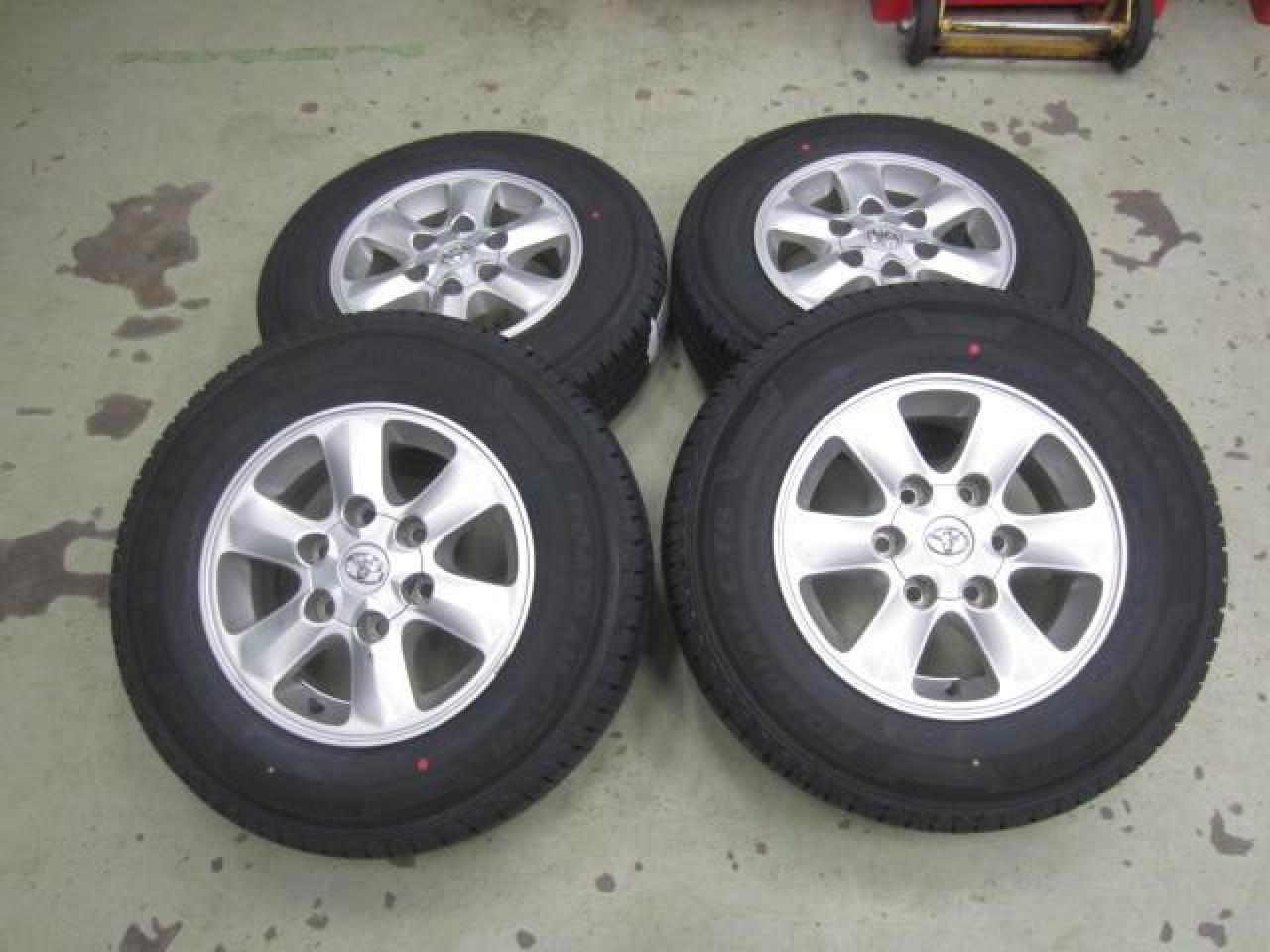 Комплект шин NEXEN/ROADSTONE RODIAN CT8 + штатные диски Toyota Hiace штатная опция диски
