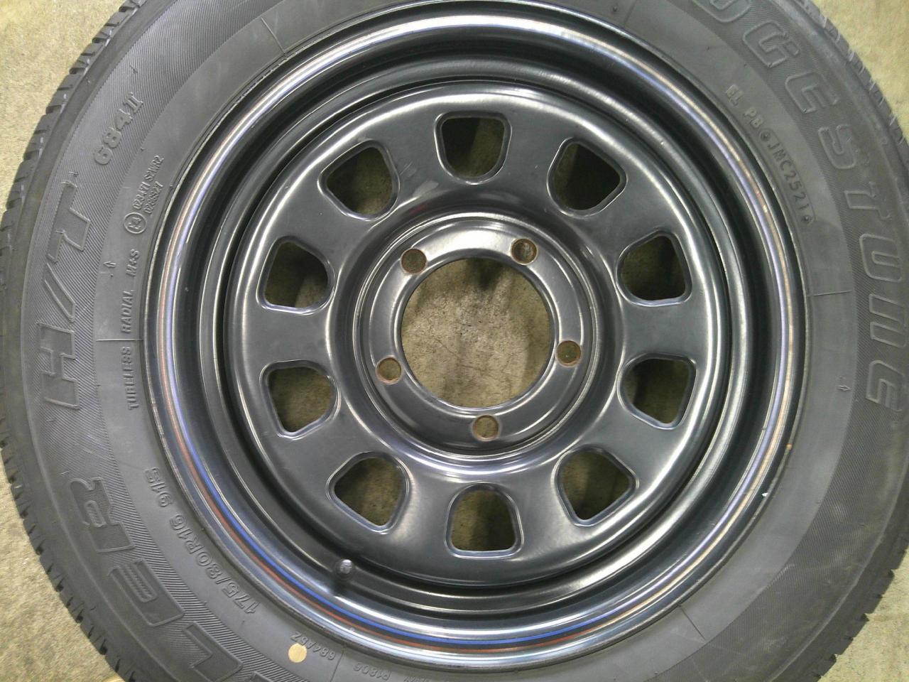 Комплект шин BRIDGESTONE DUELER H/L + диски DAYTONA чёрный стальные