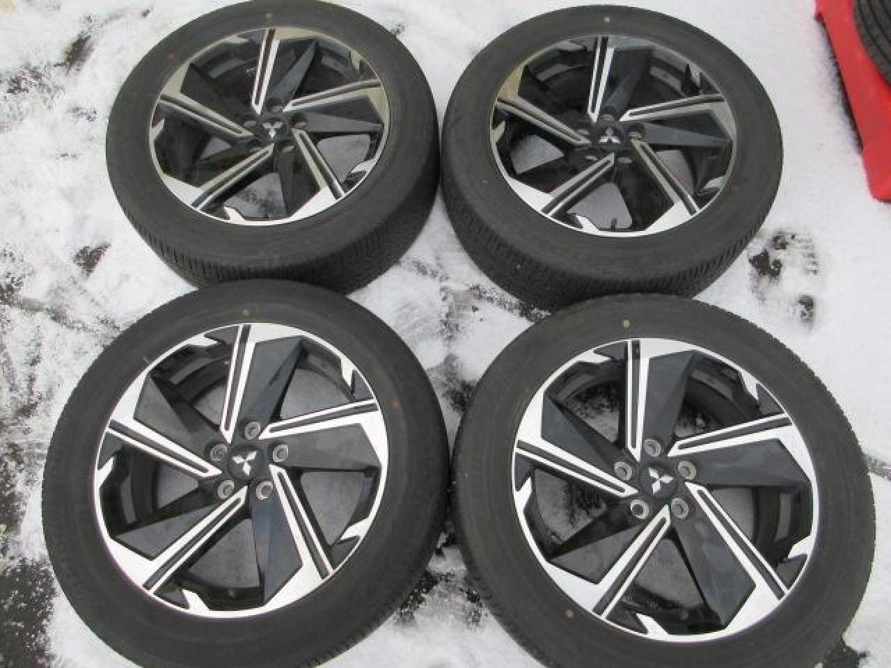Комплект шин BRIDGESTONE ECOPIA H/L422Plus + штатные диски Mitsubishi крестовой