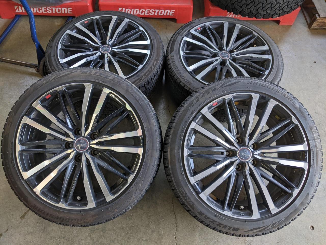 Комплект шин BRIDGESTONE BLIZZAK VRX2 + диски KYOHO SMACK CREST