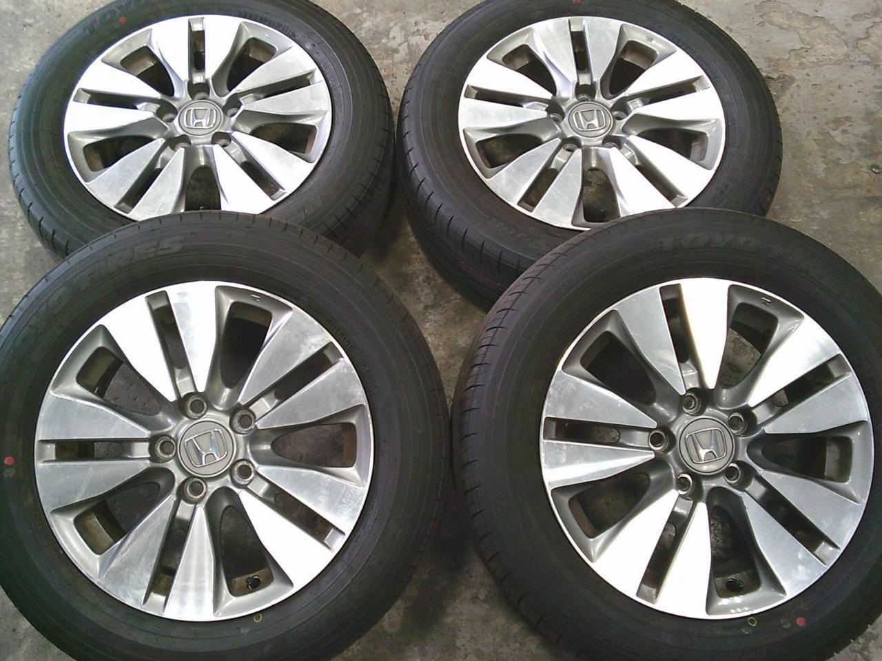 Комплект шин TOYO PROXES J68 + штатные диски Honda Step WGN RK