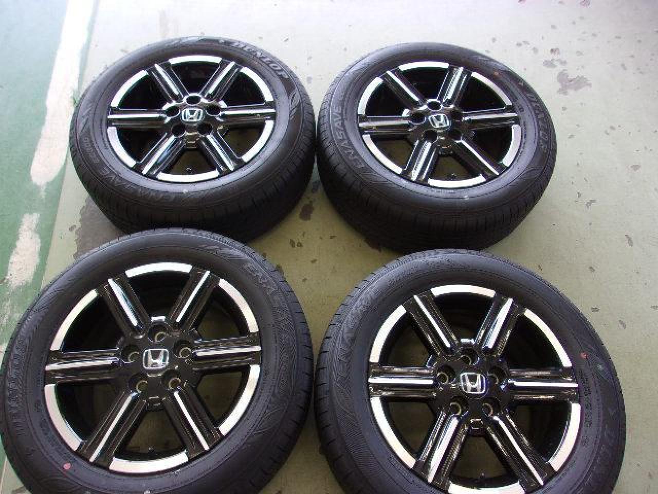 Комплект шин DUNLOP ENASAVE EC300 + штатные диски Honda RV серии Vezel