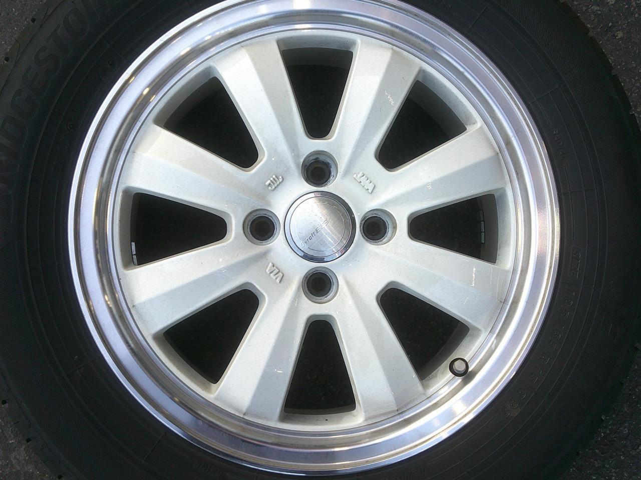 Комплект шин BRIDGESTONE NEWNO + диски weds Gyraft 8S