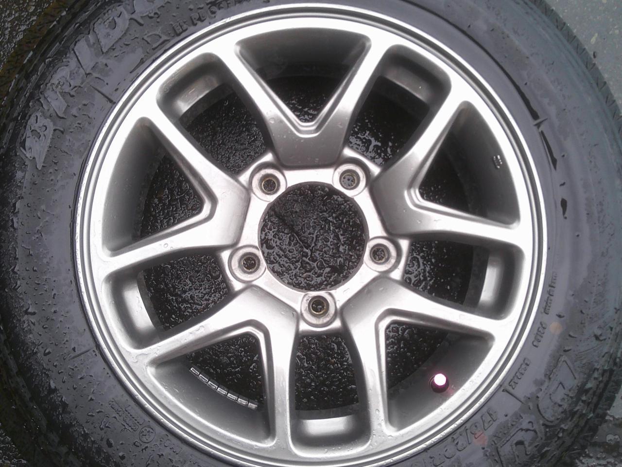 Комплект шин BRIDGESTONE DUELER H/L + штатные диски Suzuki Jimny JB64