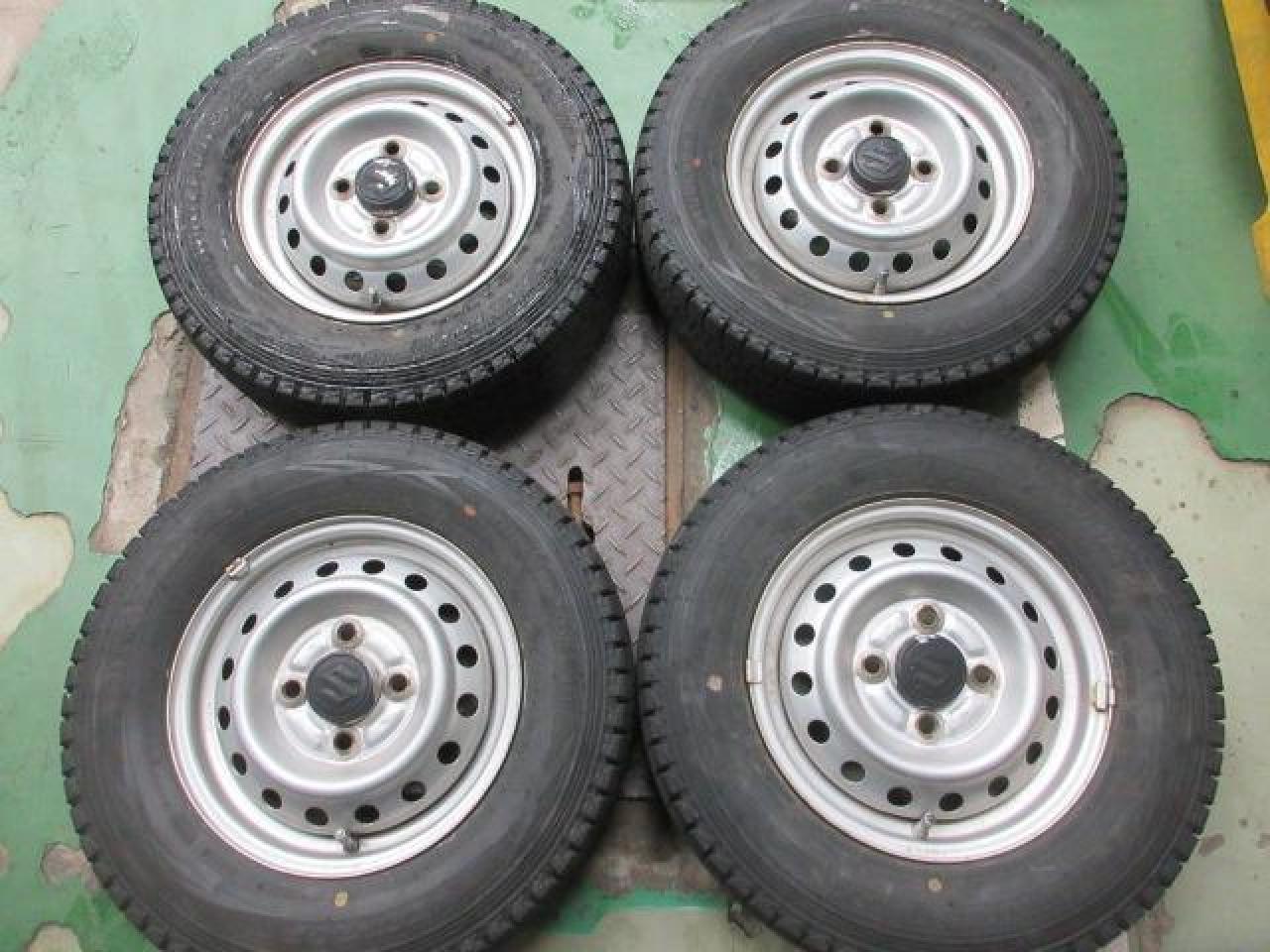 Комплект шин DUNLOP WINTER MAXX SV01 + штатные стальные диски Suzuki