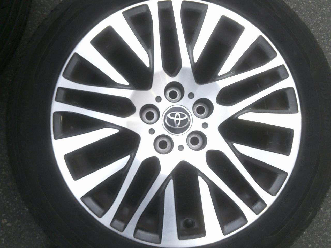 Комплект шин Laufen fit as-01 + штатные диски Toyota 30 Alphard SC