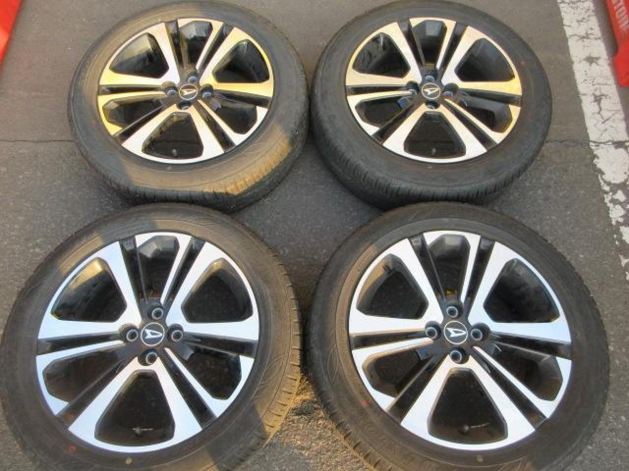 Комплект шин DUNLOP ENASAVE EC300+ + штатные диски Daihatsu Rocky