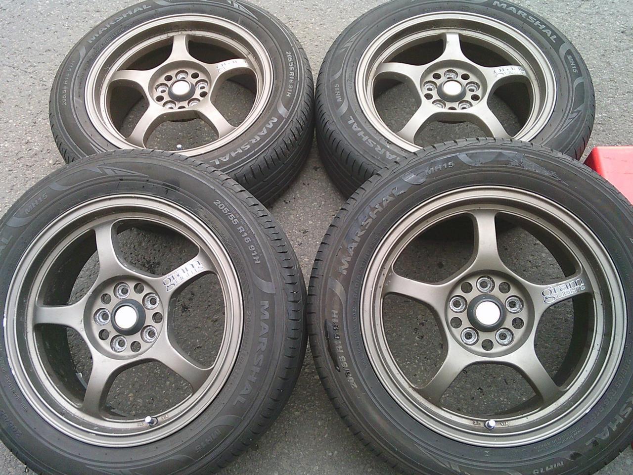 Комплект шин KUMHO MH15 + диски RAYS GRAM LIGHTS 57C