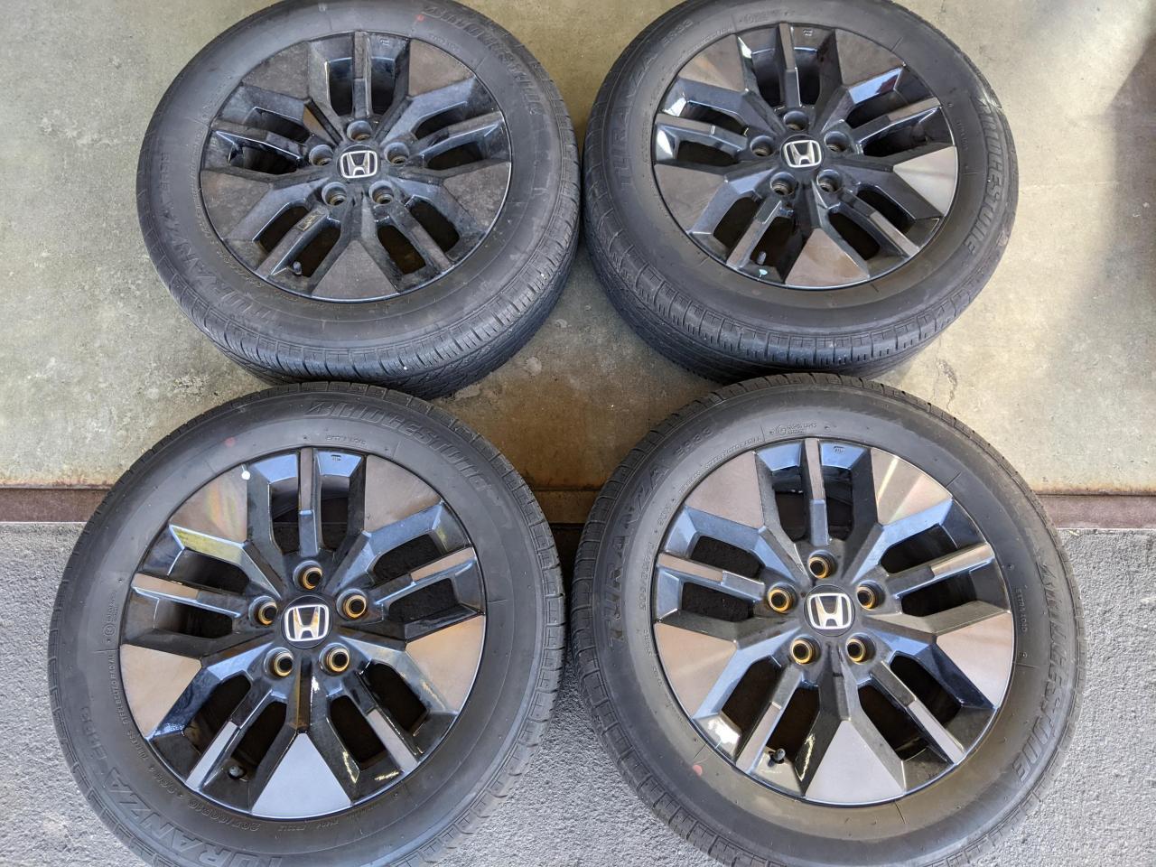 Комплект шин BRIDGESTONE TURANZA ER33 + штатные диски Honda Step WGN