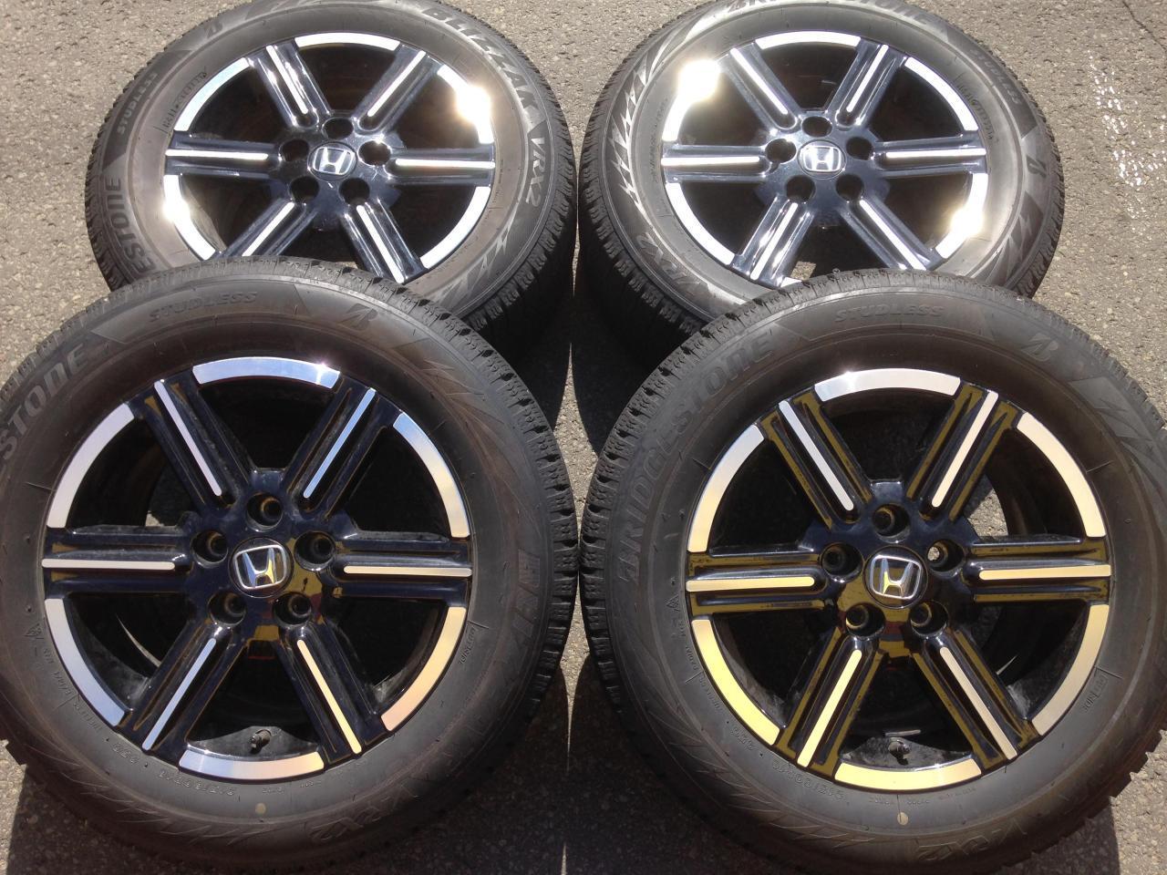 Комплект шин BRIDGESTONE BLIZZAK VRX2 + штатные диски Honda RV серии Vezel