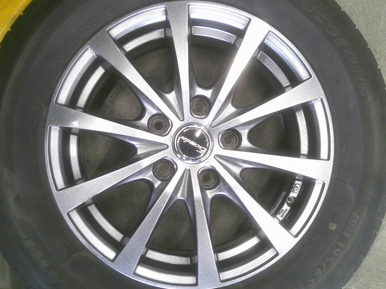 Комплект шин BRIDGESTONE NEXTRY + диски HOT STUFF Exceeder E03