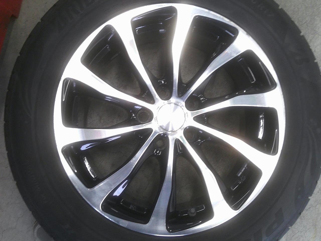 Комплект шин BRIDGESTONE Playz PX-RVⅡ + диски BALMINUM T10