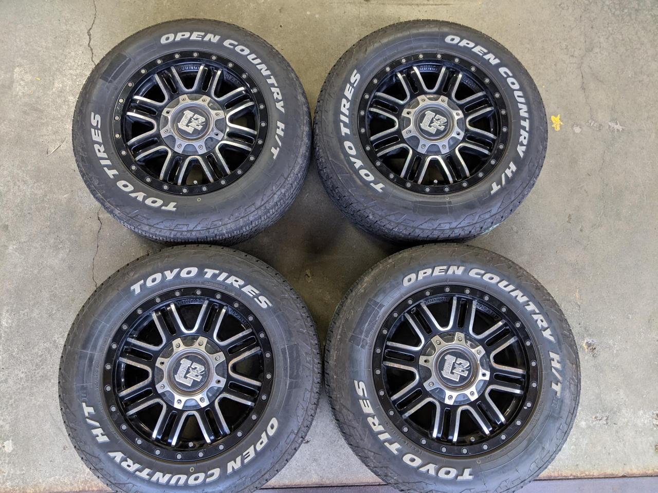 Комплект шин TOYO OPENCOUNTRY H/TⅡ + диски G-CORPORATION LOUNGE LIZARD LZ-1
