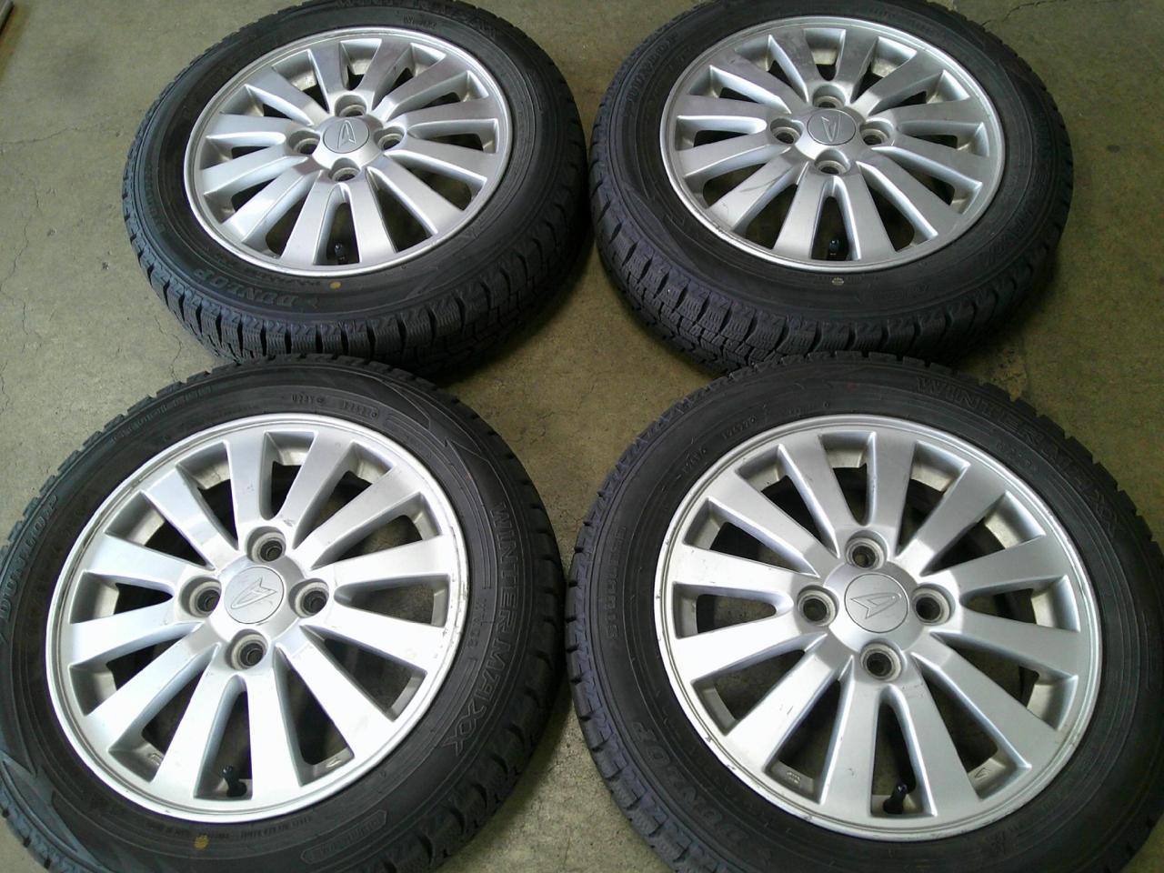 Комплект шин DUNLOP WINTERMAXX WM02 + штатные диски Daihatsu Move