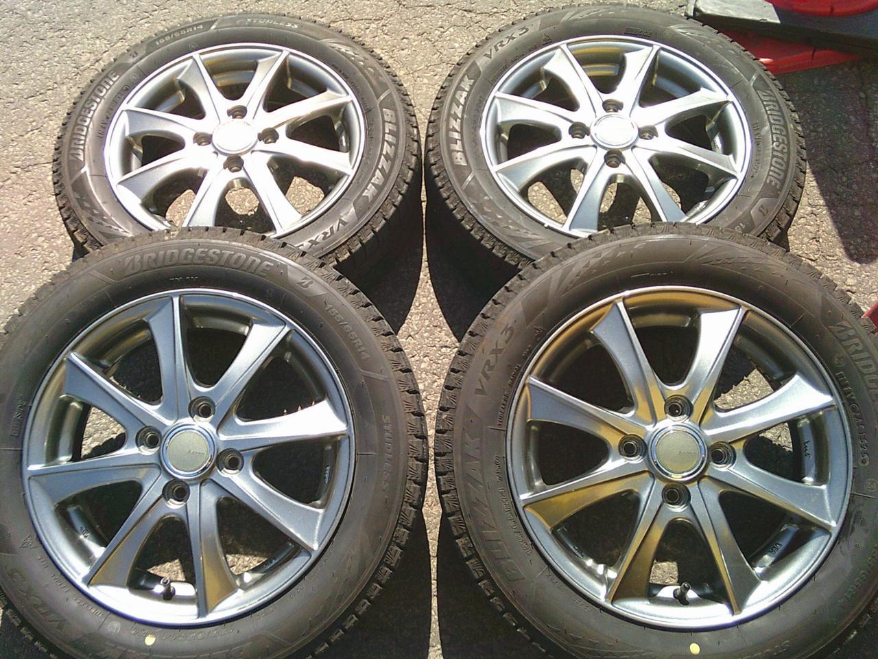Комплект шин BRIDGESTONE BLIZZAK VRX3 + диски AUTOBACS SEVEN LEBEN BX
