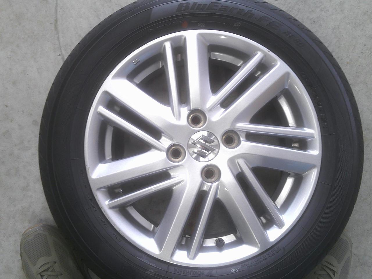 Комплект шин YOKOHAMA BluEarth-FE AE30 + штатные диски Suzuki Solio