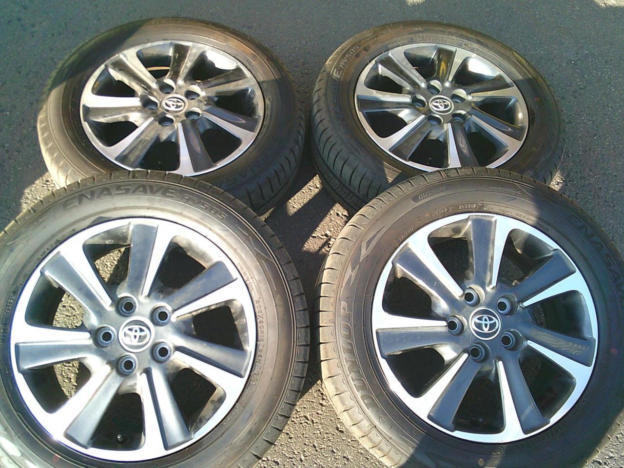 Комплект шин DUNLOP ENASAVE RV505 + штатные диски Toyota 80 серии Noah / Voxy (рестайл)