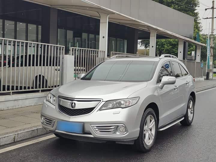 Acura RDX 2013 3.0L liang qu jing ying ban