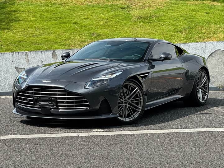 Aston Martin DB12 2023 4.0T V8 Coupe
