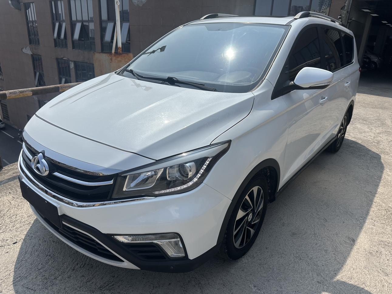 Changan Oshan A800 2017 1.5T МКПП Люкс