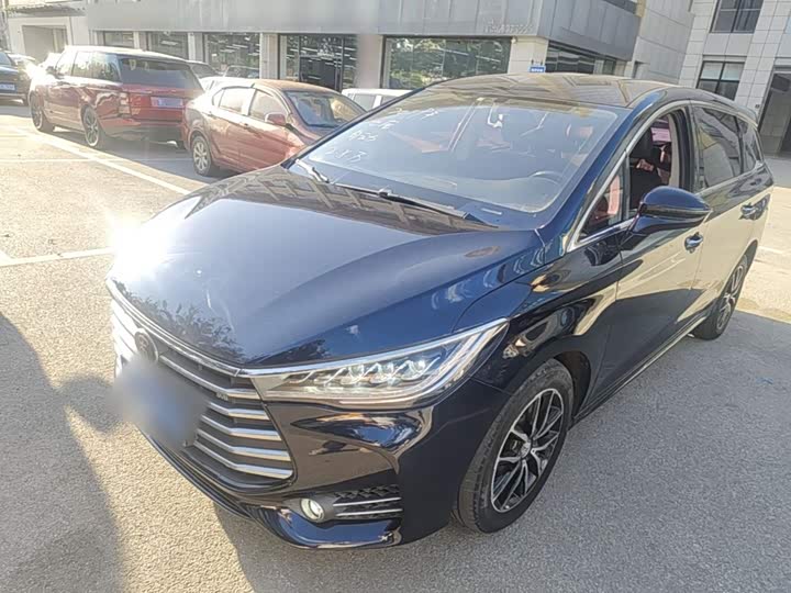 BYD Song MAX 2017 1.5T АКПП zhi lian Люкс 7 seats