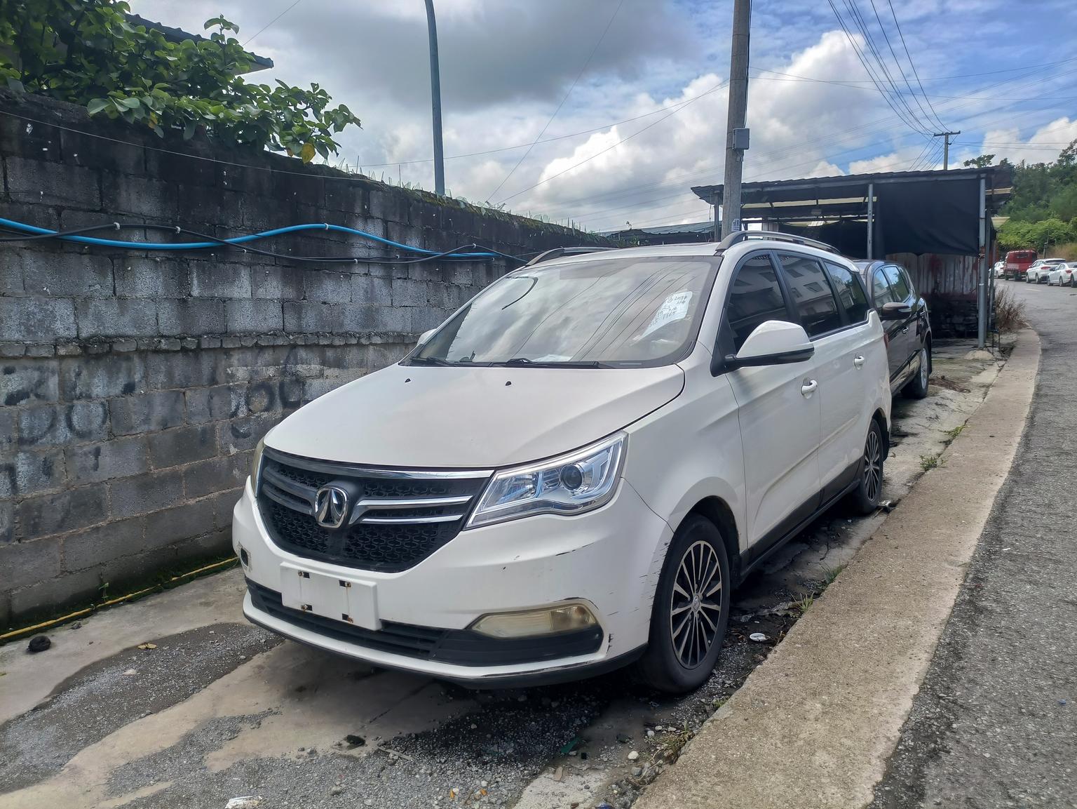 BAIC Weiwang M50F 2017 1.3T biao zhun xing