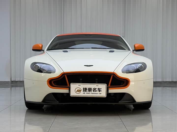 Aston Martin V8 Vantage 2016 4.7L Coupe Edition 5