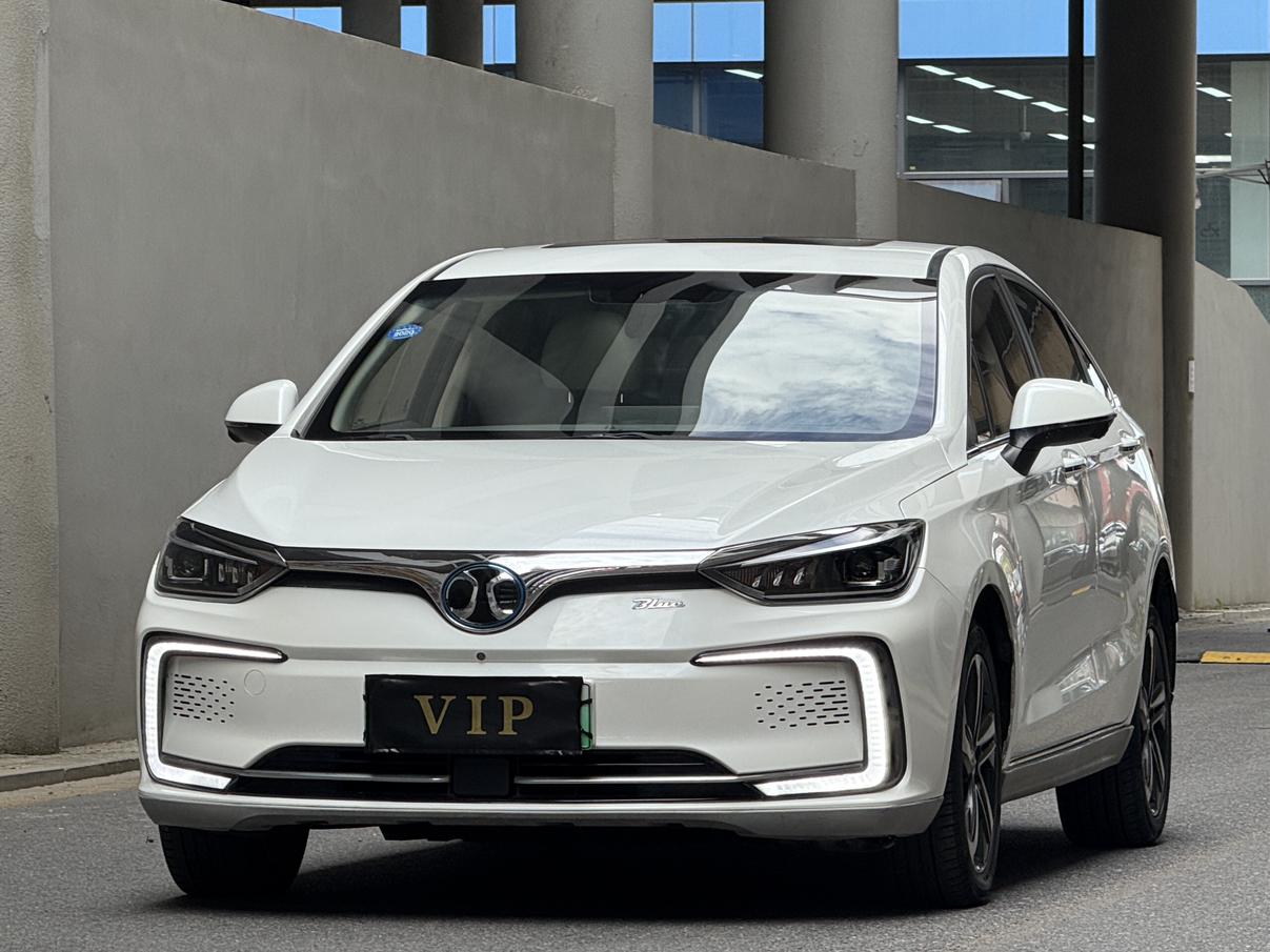 BAIC EU5 2018 R500 zhi feng ban