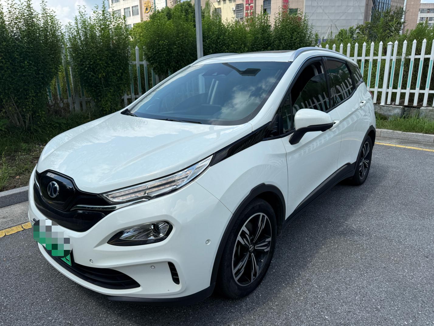 BAIC EX3 2019 R600 jin chao ban