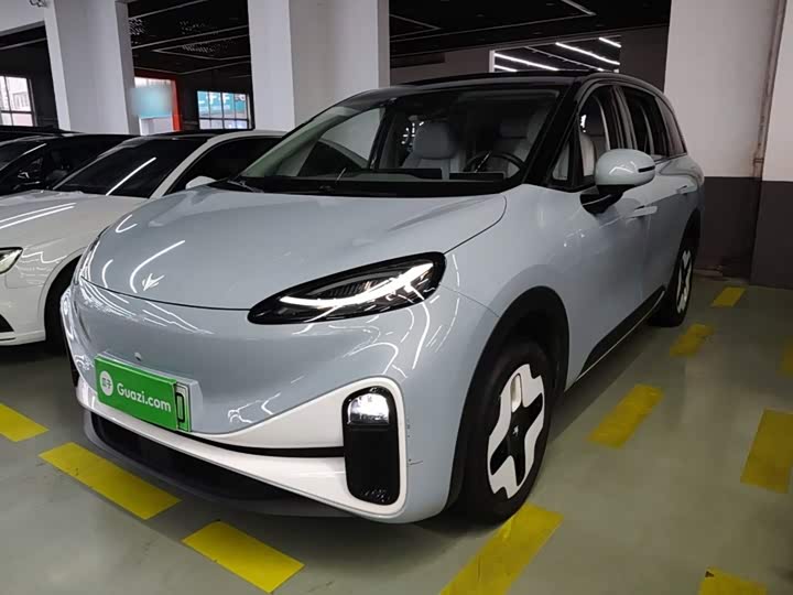 ARCFOX ji hu kao la 2023 jia ting ban