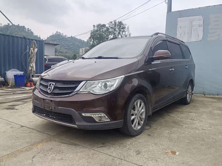 Baojun 730 2014 1.5L МКПП hao hua dao hang ESP ban 7 seats