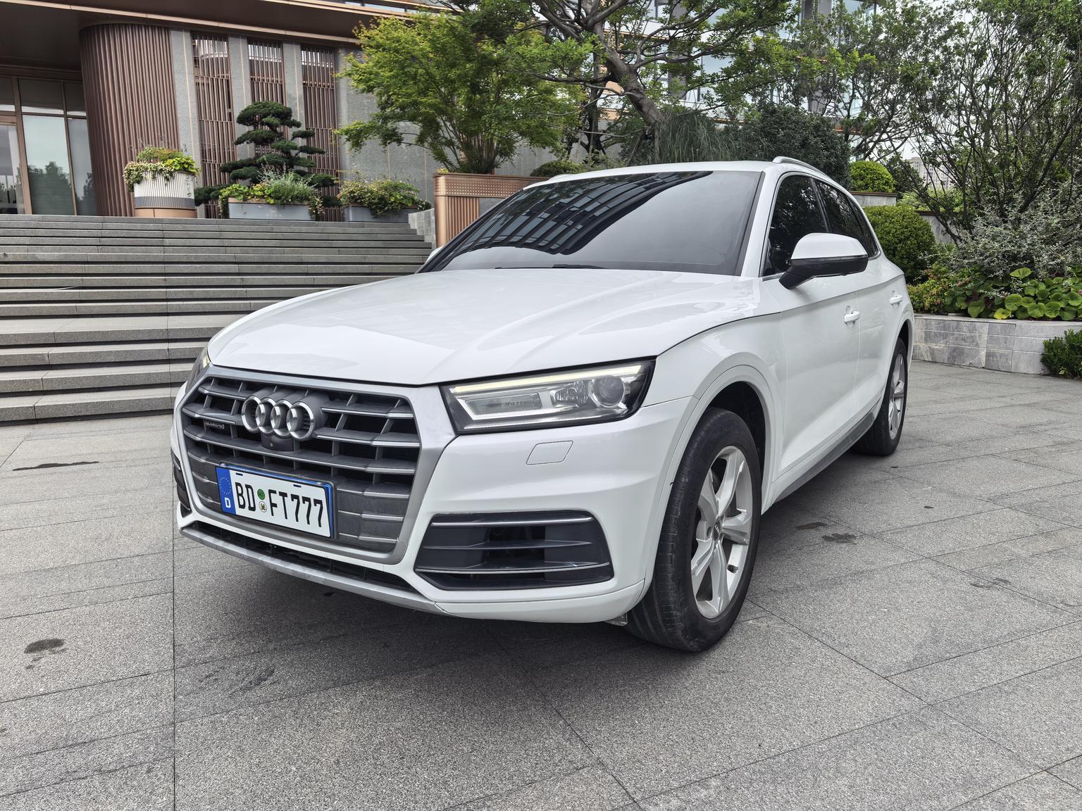Audi Q5L 2018 40 TFSI rong xiang Progressive guo V