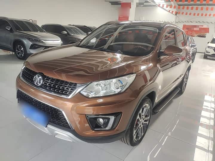 BAIC shen bao X35 2016 1.5L АКПП Luxury