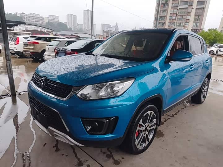 BAIC shen bao X35 2016 1.5L МКПП Luxury