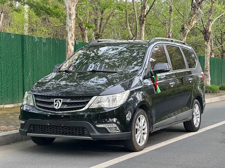 Baojun 730 2014 1.5L МКПП Комфорт 7 seats