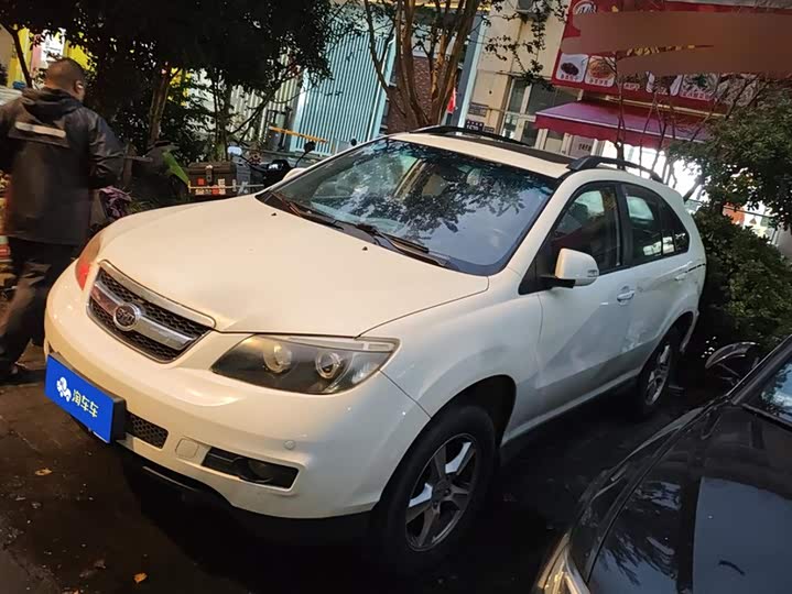 BYD S6 2014 1.5TI МКПП Премиум 7 seats