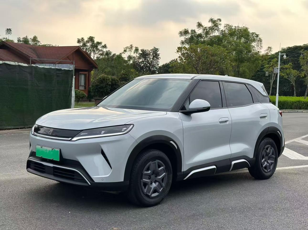 BYD Yuan UP 2025 301KM ling hang xing