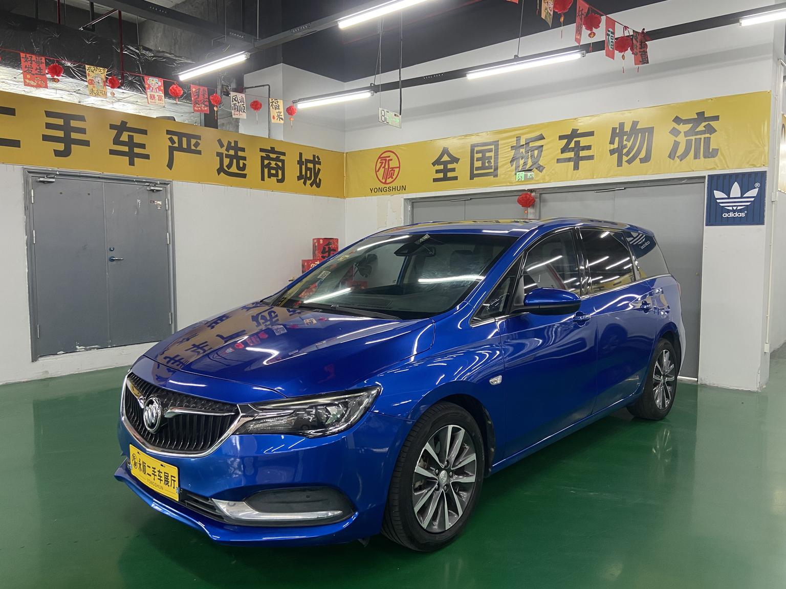 Buick GL6 2018 18T 6 seats Премиум